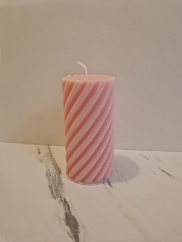 Spiral Ribbed Candle